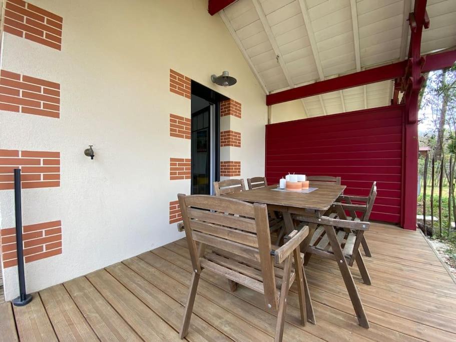 Maison Typee Arcachonnaise Avec Piscine Commune La Teste-de-Buch Eksteriør billede